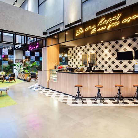 Ibis Styles Bekasi Jatibening Hotel Exterior foto