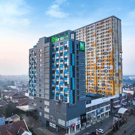 Ibis Styles Bekasi Jatibening Hotel Exterior foto