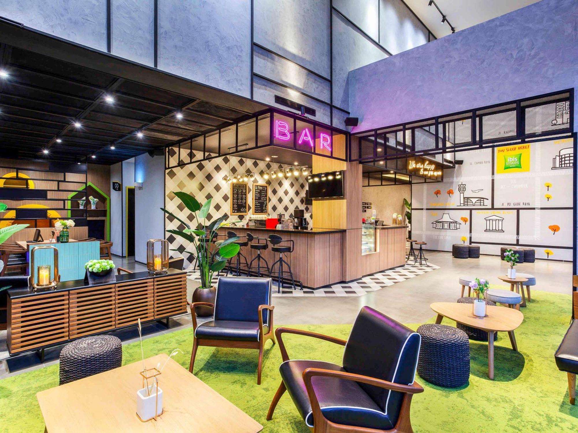 Ibis Styles Bekasi Jatibening Hotel Exterior foto