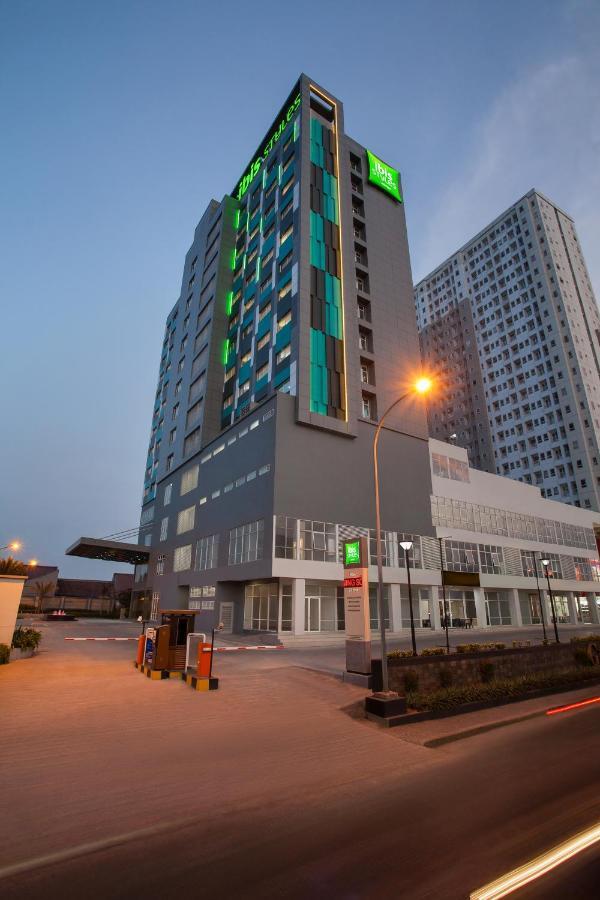 Ibis Styles Bekasi Jatibening Hotel Exterior foto
